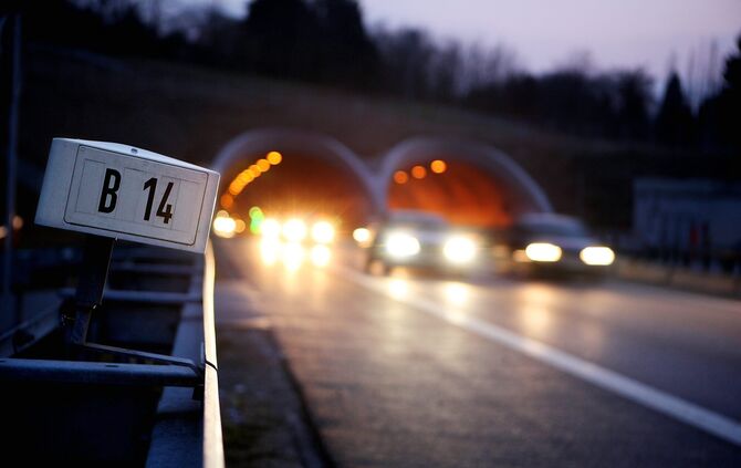 B14 zwischen Leutenbach Tunnel und Nellmersbach thema Lärm - 1