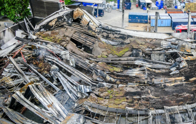 Tag 1 nach dem Großbrand bei ALBA - Bild 01_49