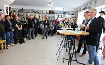 Arm oder demokratisch?