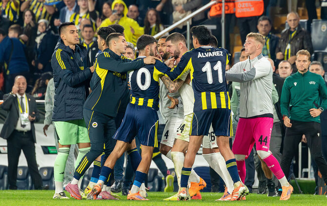 Europa League Fenerbahce Istanbul vs. VfB Stuttgart