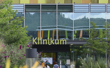 Rems-Murr-Klinikum Winnenden Krankenhaus Klinik Symbol Symbolbild symbolfoto - 1