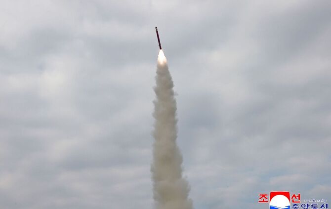 Nordkorea testet strategischen See-Boden-Marschflugkörper