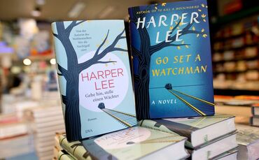 Ein Roman von Harper Lee in deutscher und englischer Fassung 