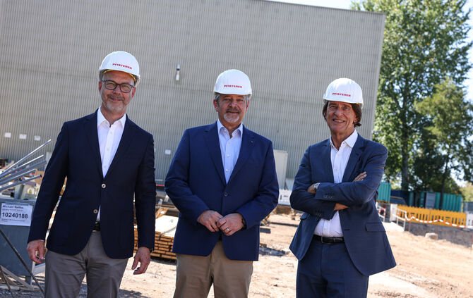 Pfisterer Spatenstich