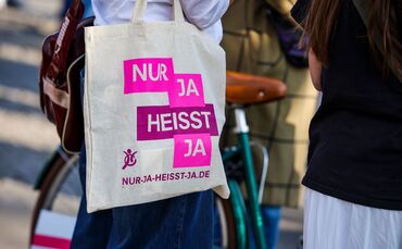 Aufschrift "Nur Ja heisst Ja"