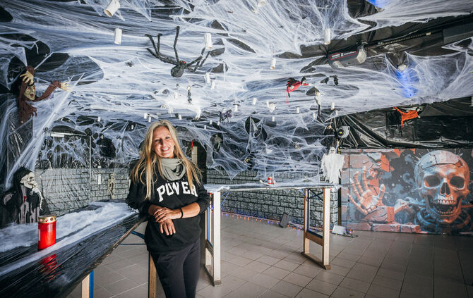 Halloween Haus Garage