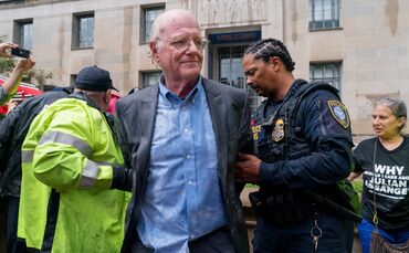 Ben Cohen bei Protestaktion