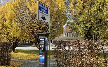 Parkautomat Parkplatz Jagdschloss