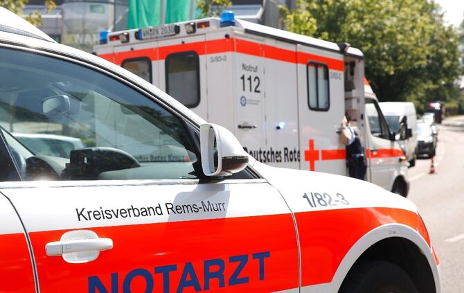 Blaulicht Krankenwagen Notarzt 112 Rettungswagen Unfall Blaulicht Symbol Symbolbild Symbolfoto