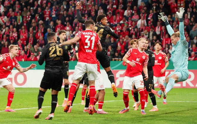 Fußball 1. FSV Mainz 05 vs. VfB Stuttgart