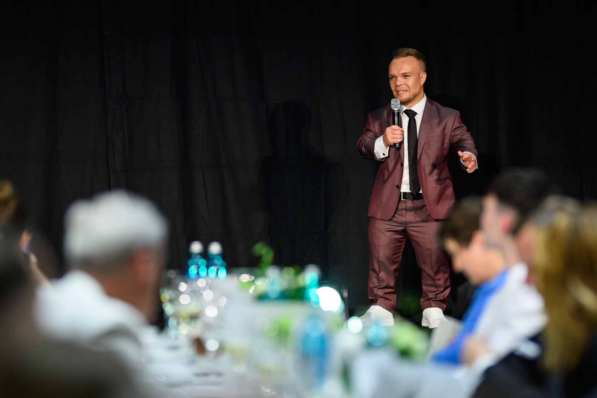 Charity Gala in Stuttgart: How Niko Kappel Takes on Responsibility ...