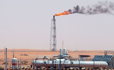 Ölfeld in Saudi-Arabien