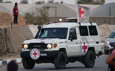 Fahrzeug des Roten Kreuzes