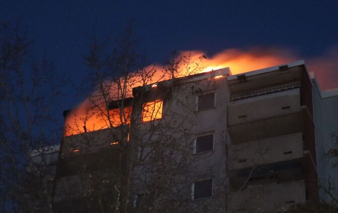 Hochhaus brennt in Mannheim