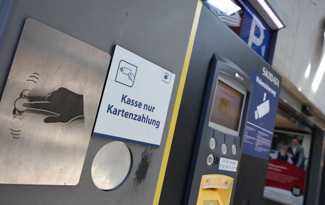 Arnold Parkhaus Parkscheinautomat