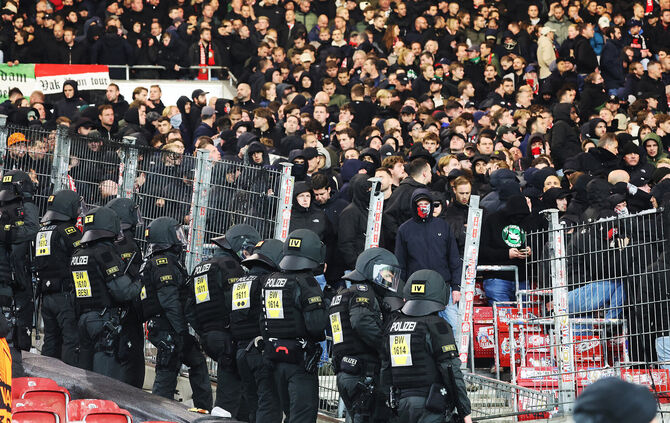 Fußball  VfB Stuttgart vs. Feyenoord Rotterdam