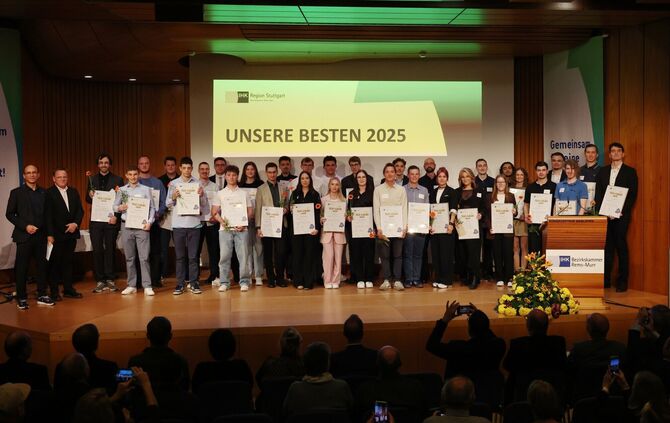 Bestenehrung der IHK-Bezirkskammer Rems-Murr 2025