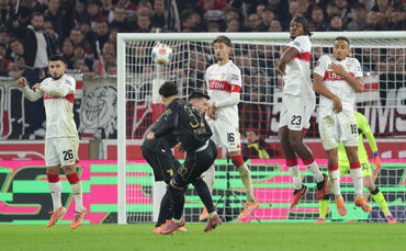 Fußball  VfB Stuttgart vs. FC Augsburg