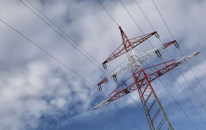 Strom Strommasten energie stromausfall symbol symbolbild symbolfoto