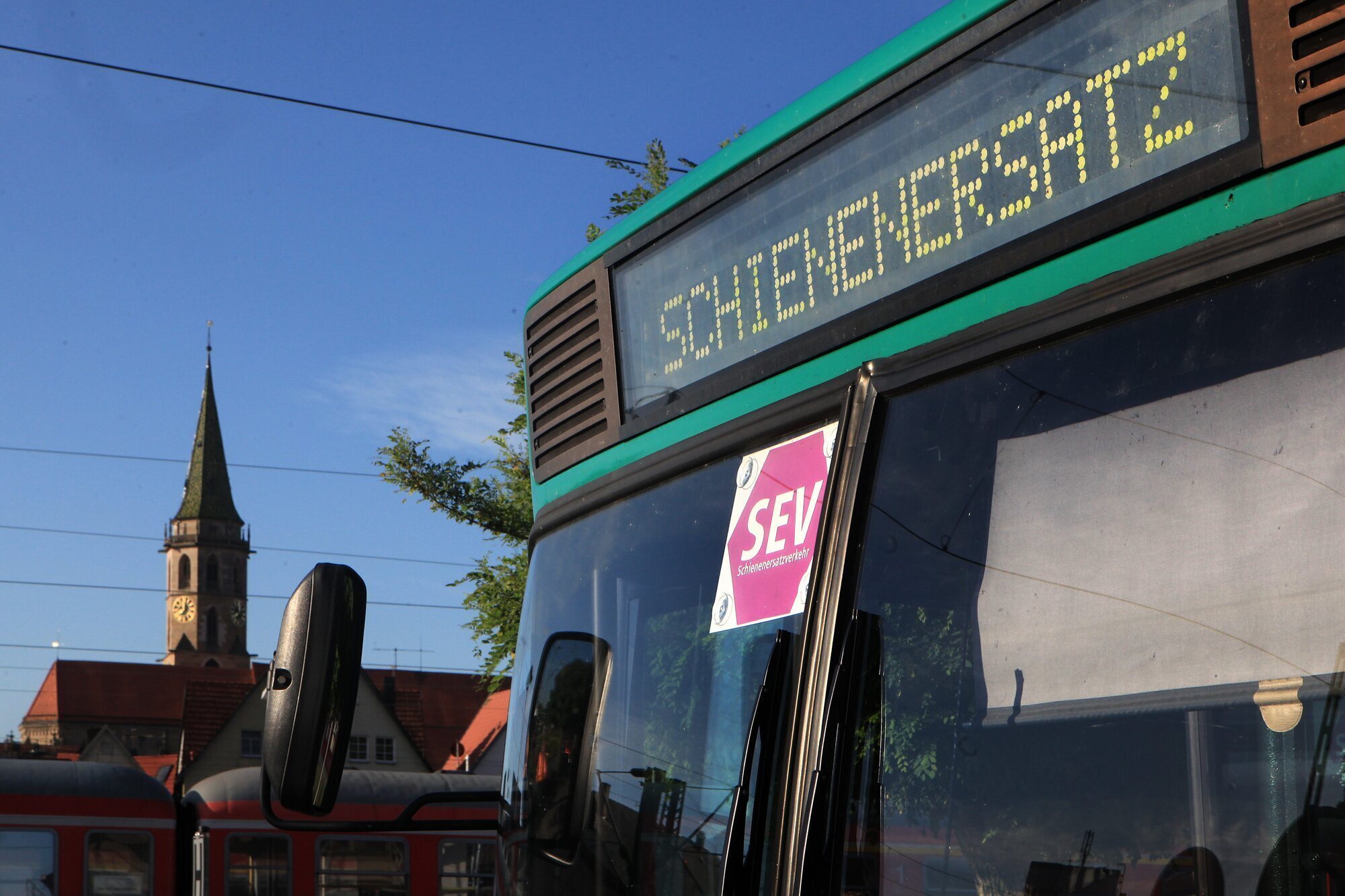 Things aren't running smoothly: Only one replacement bus for the S2 ...