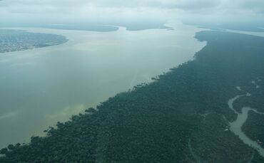 Überflug über das Amazonasgebiet
