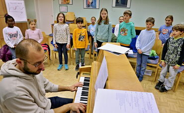 Kinderchor Weihnachtsprobe - 1