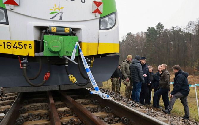 Bahnstrecke in Polen durch Sabotage beschädigt
