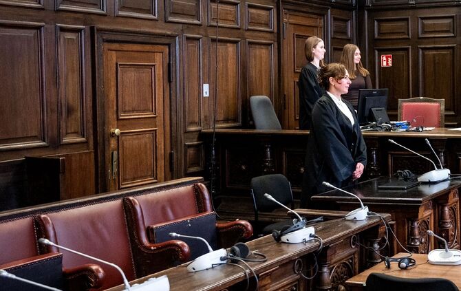 Prozess um Messerangriff im Hamburger Hauptbahnhof