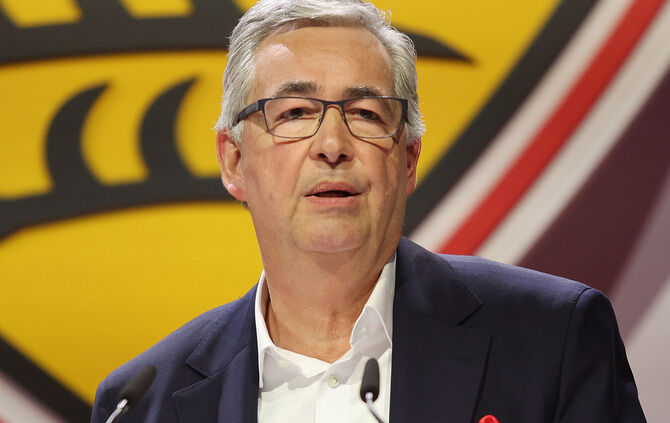 Mitgliederversammlung  VfB Stuttgart - 1