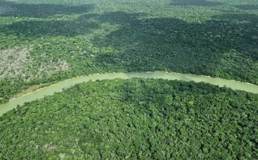 Überflug über das Amazonasgebiet