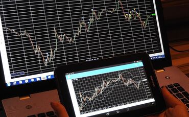 Trading Tradingplattform Geld Gewinne Symbolbild Trader