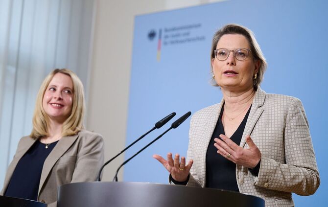 Bundesjustizministerin Hubig und Bundesbauministerin Hubertz