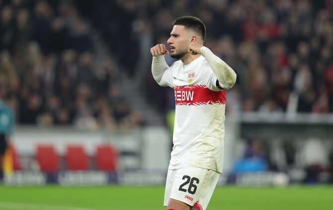 Fußball  VfB Stuttgart vs. FC Augsburg