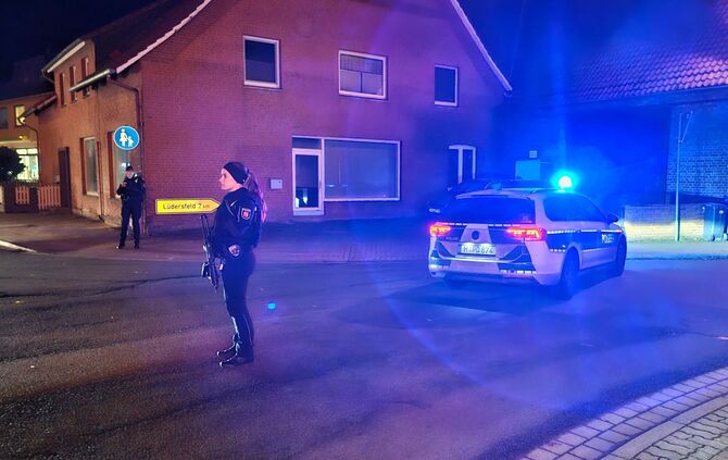 Polizeieinsatz in Niedersachsen - Beamte warnen Bevölkerung