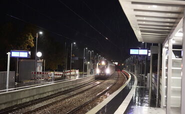 Haltestelle Stetten-Beinstein Nacht