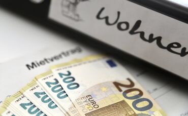 Wohnen Miete vermietung Mietvertrag Kaution Geld Euro symbol symbolbild symbolfoto