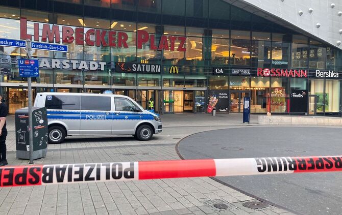 Polizei räumt Einkaufszentrum nach Drohung