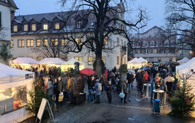 Adventsmarkt der Diakonie.