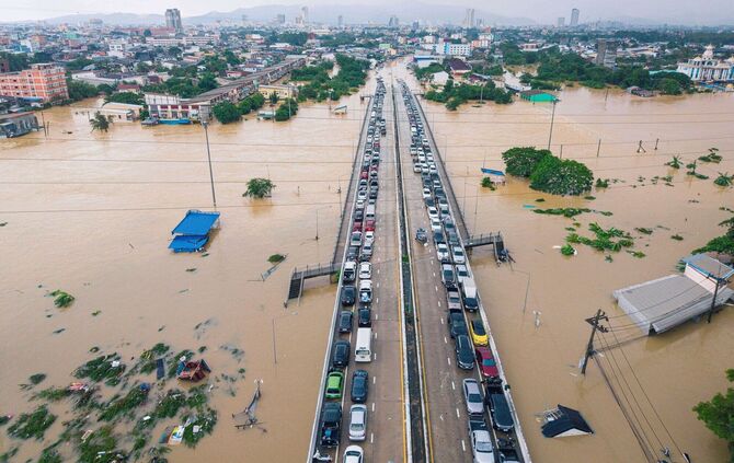 Überschwemmungen in Südthailand