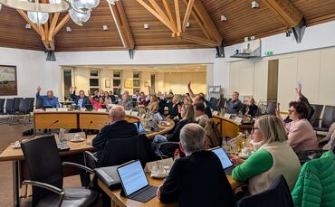 pxl_20251125_183741857