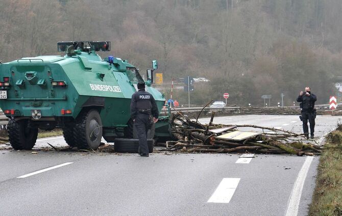 Neugründung AfD-Jugendorganisation - Proteste