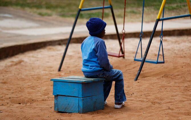 Kürzungen bei HIV und Aids treffen Frauen und Kinder besonders