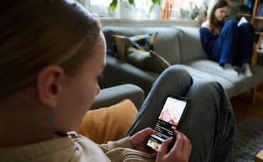 Scrollen Kinder sich um den Verstand?