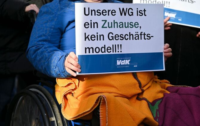 Protest zu Teilhabe- und Pflegequalitätsgesetz