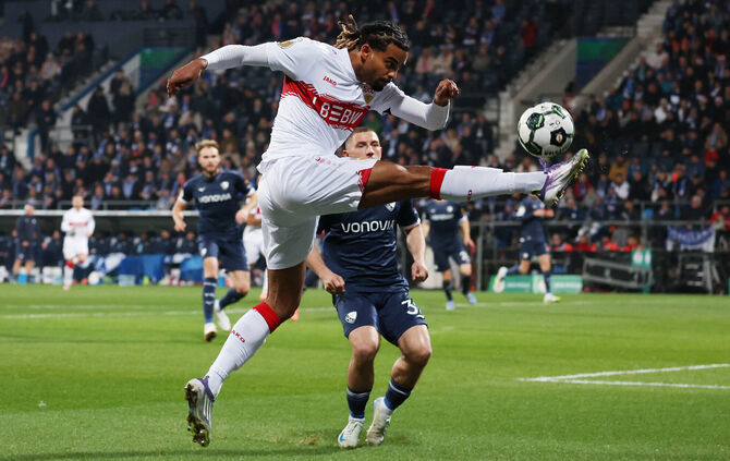 Fußball DfB-Pokal VfL Bochum vs. VfB Stuttgart - 1