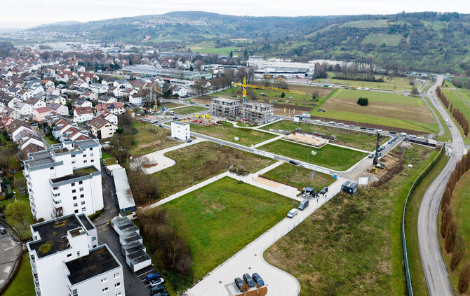 Luftbild: Neubaugebiet Riedwiesen, Winterbach, 28.11.2025.