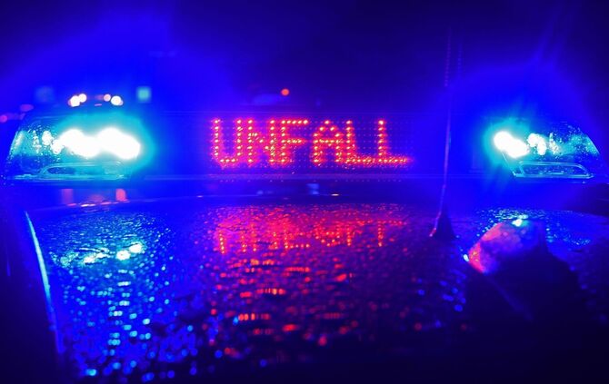 Polizei Blaulicht bei Unfallaufnahme