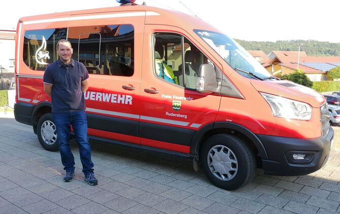 Feuerwehr Mannschaftstransportwagen