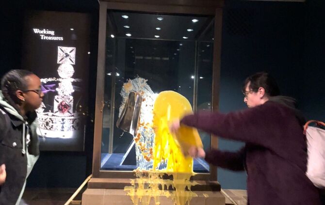 Essensanschlag auf die Kronjuwelen: Londoner Tower dicht