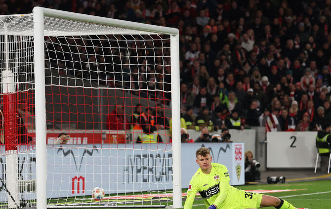 Fußball VfB Stuttgart vs. FC  Bayern München - 1